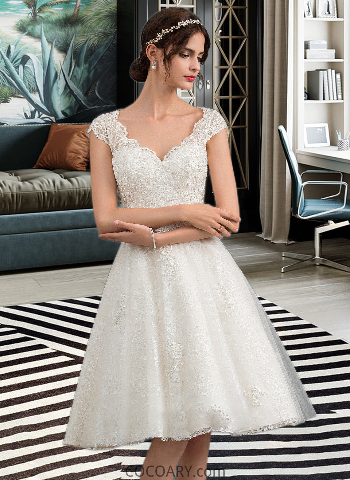 Erika A-Line V-neck Knee-Length Tulle Lace Wedding Dress DA8P0013700