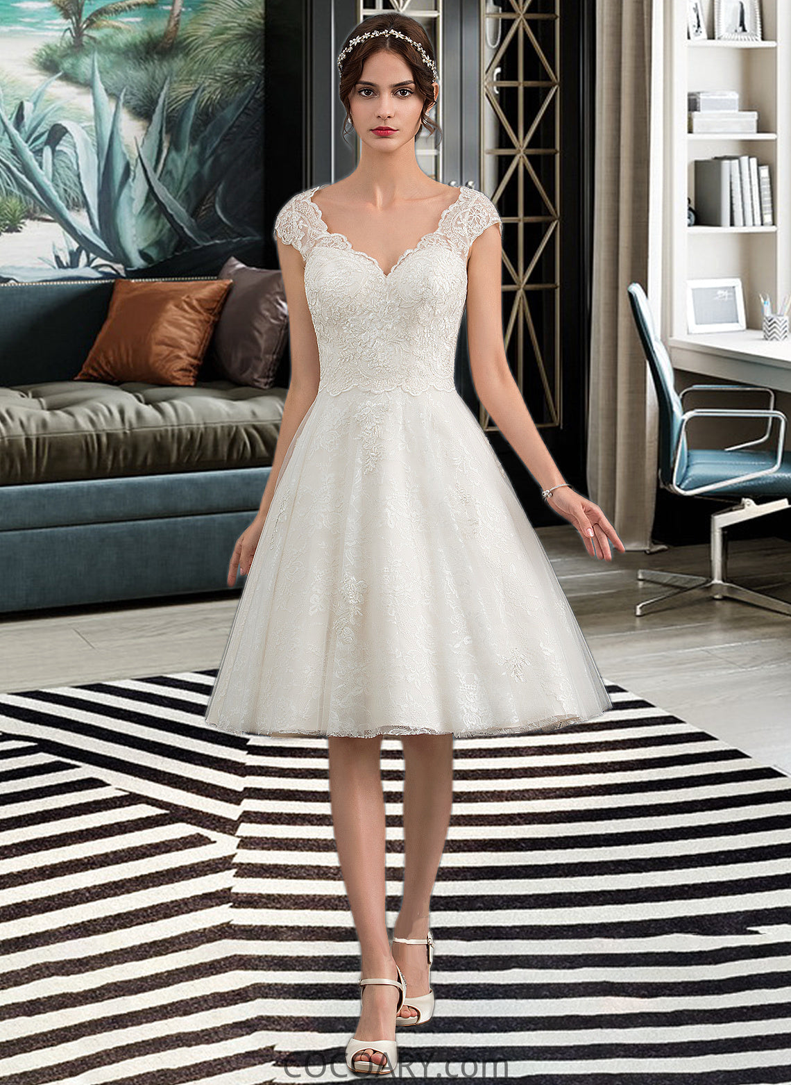 Erika A-Line V-neck Knee-Length Tulle Lace Wedding Dress DA8P0013700