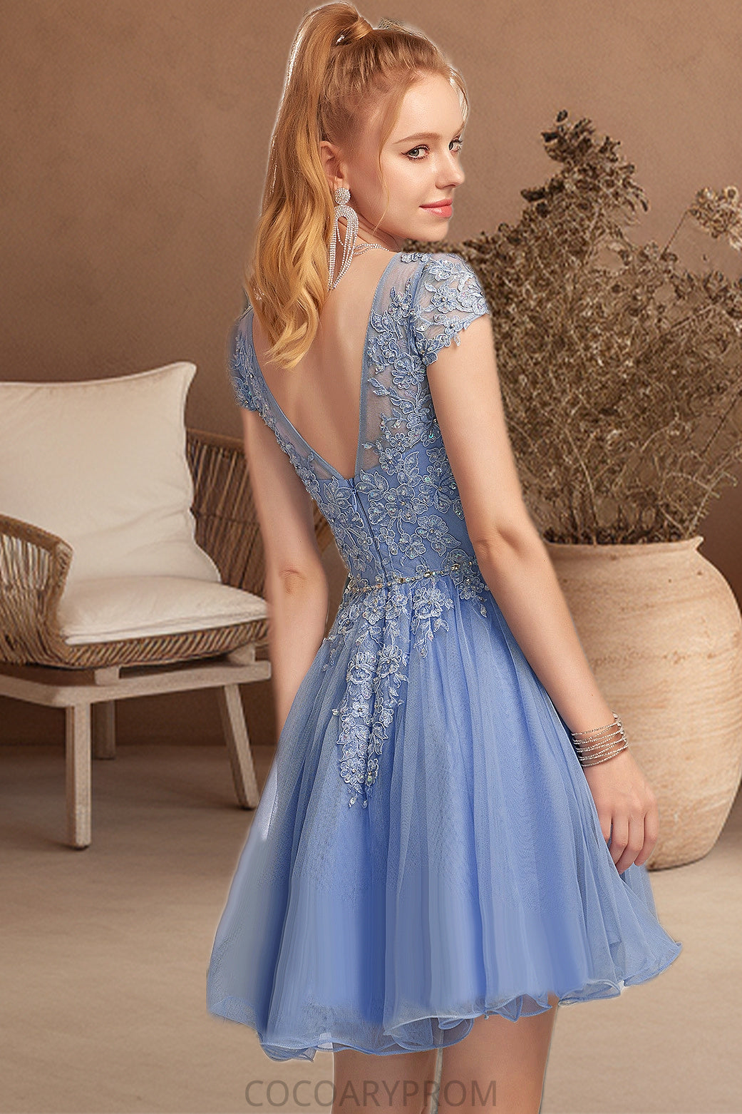 Aurora A-line Scoop Short/Mini Tulle Homecoming Dress With Beading Appliques Lace DA8P0020547