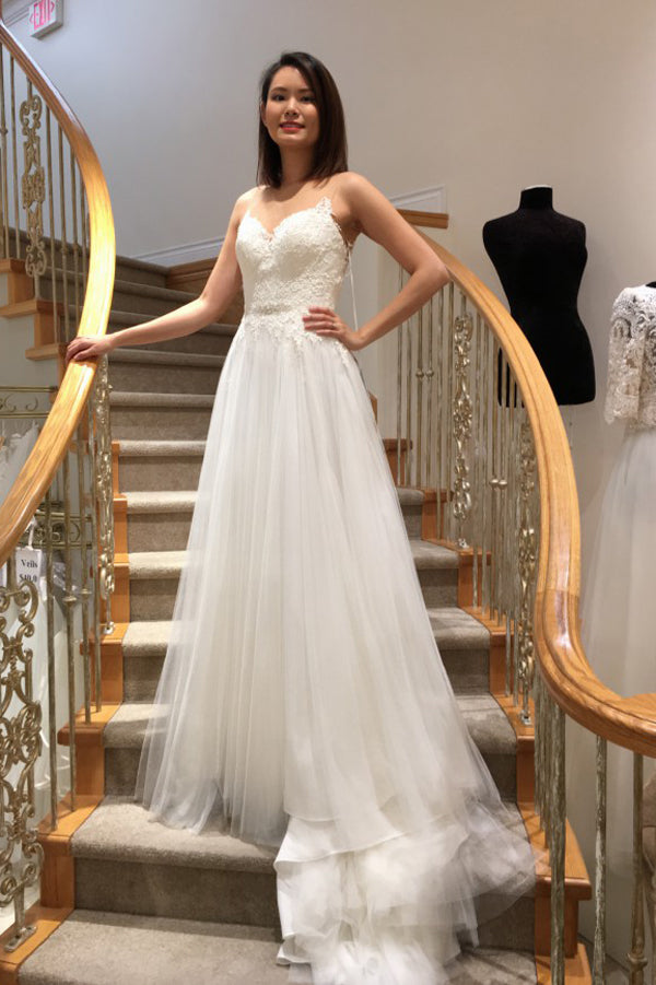 A Line Brush Train Sleeveless Tulle Appliques Beach Wedding Dresses