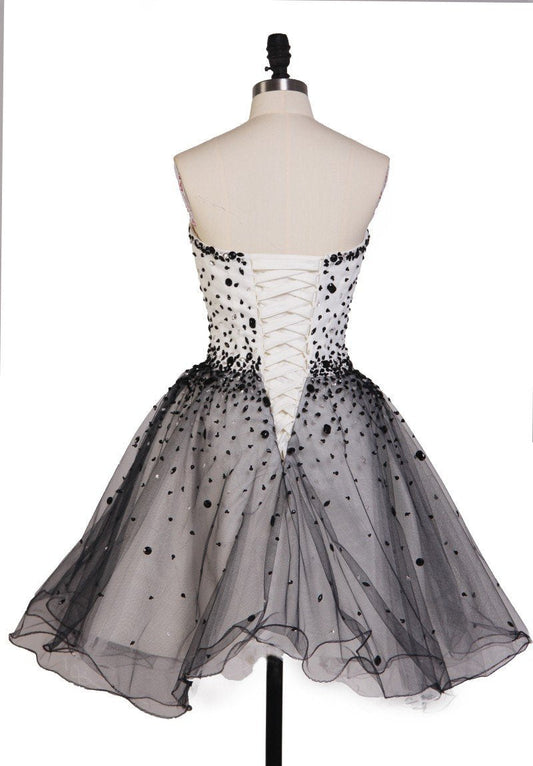 Classy Black and White Sleeveless Short Homecoming Dresses