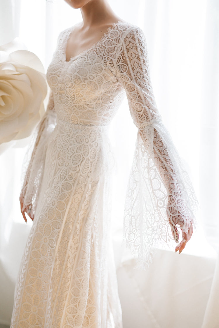 Bohemia Simple Elegant Lace Beach Wedding Dresses With Long Sleeves