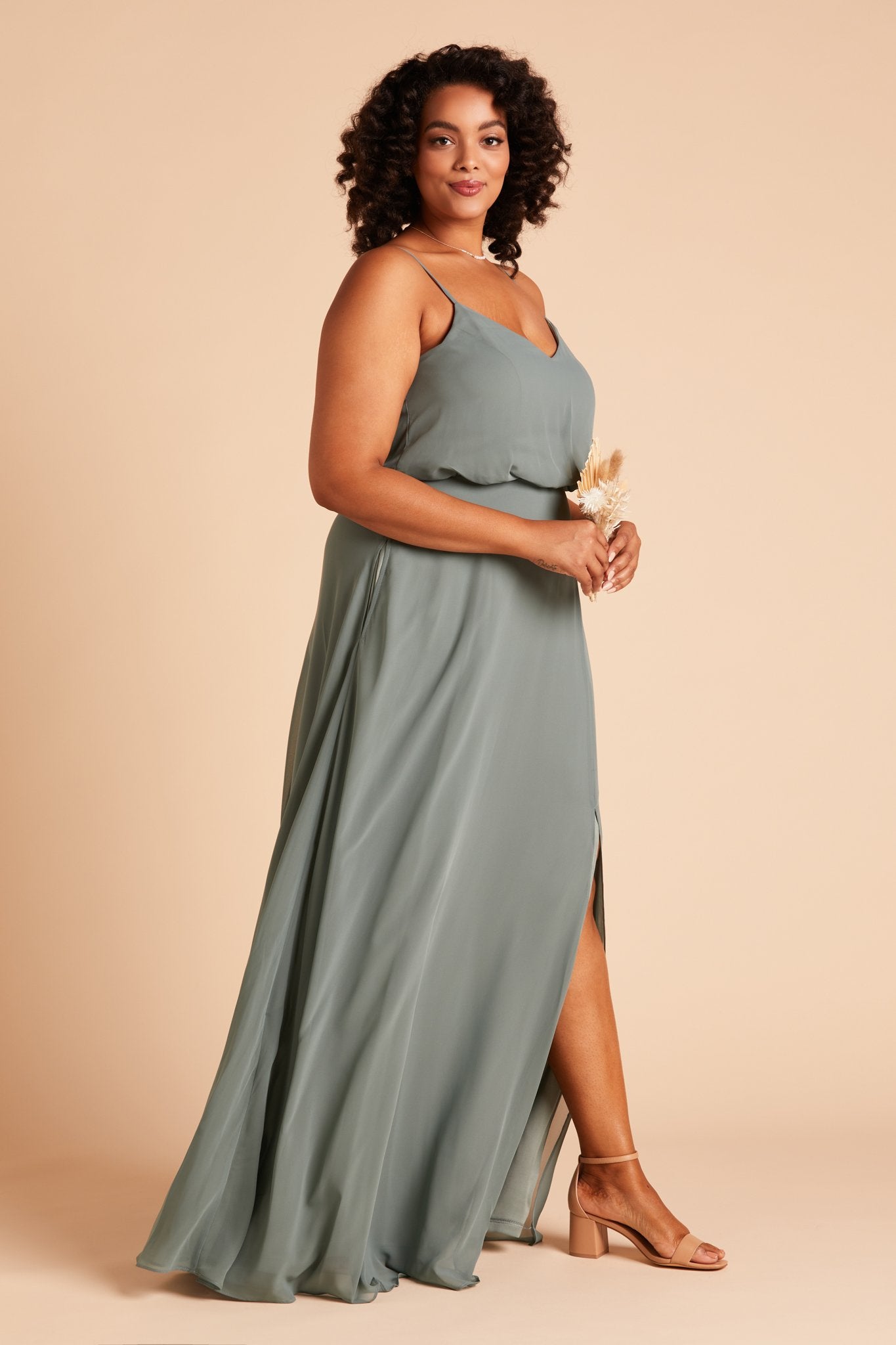 Gwennie Dress Curve Carmen